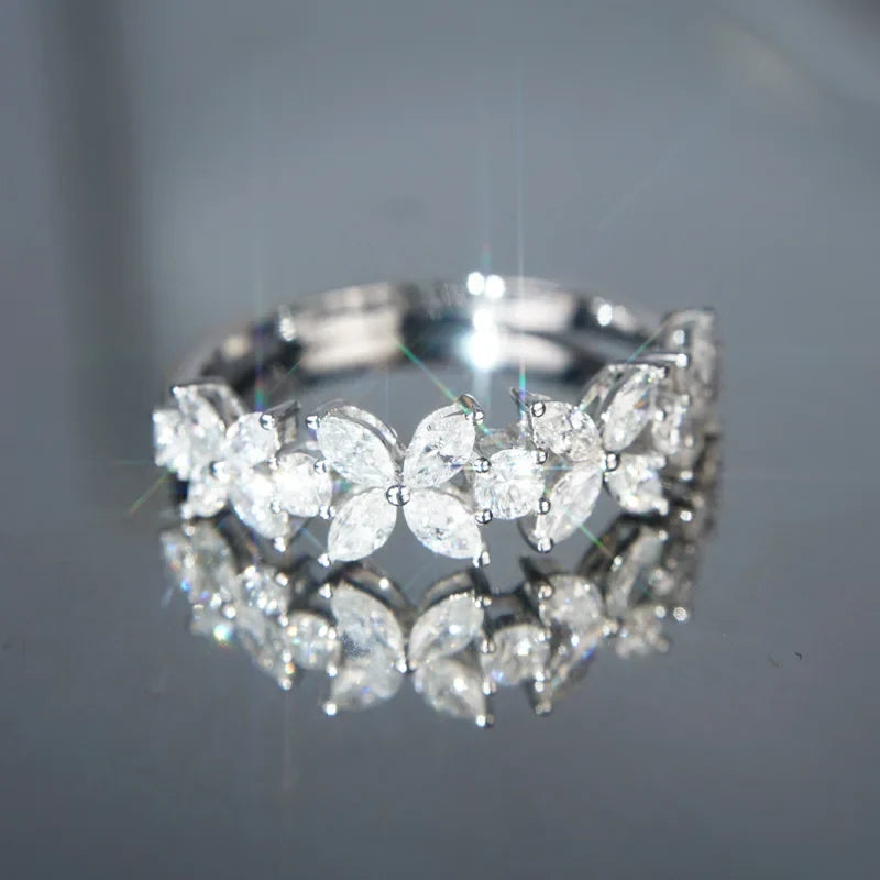 Huitan Romantic Flower Design Bridal Wedding Rings AAA White CZ Stone Luxury Accessories for Women Statement Jewelry Wholesale