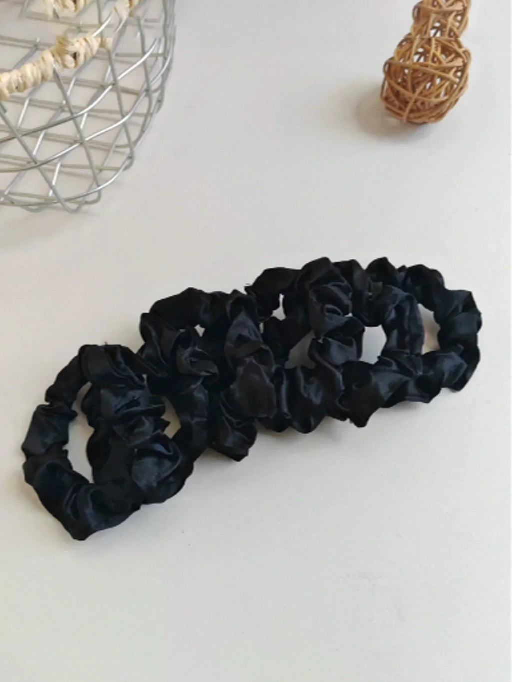 Satin Scrunchies Elastic Hair Bands For Frizz Prevention Satin Velvet Hair Ties Satin Hair Scrunchies Ponytail Holders