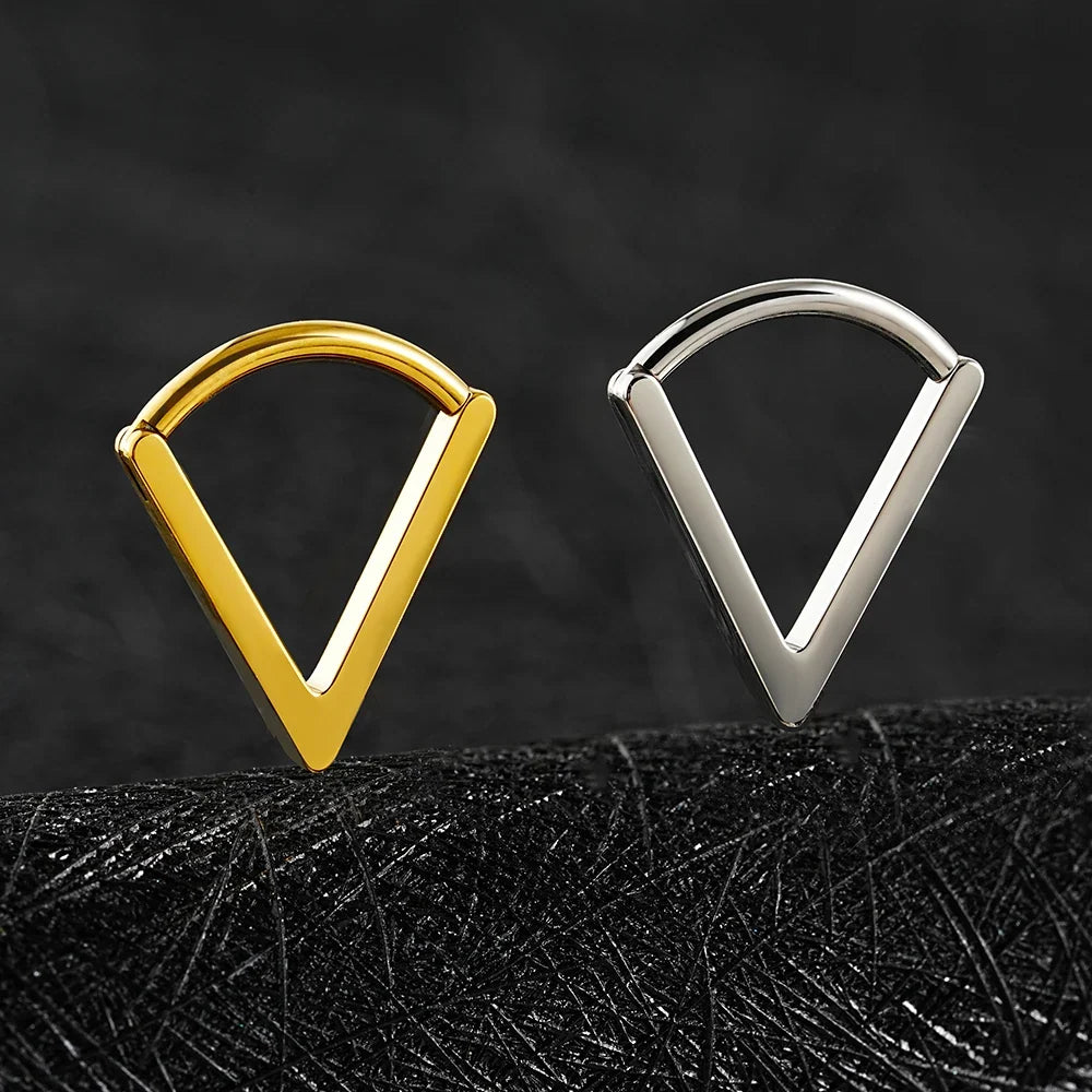 Right Grand ASTM F136 Titanium Triangle Huggie Hoop Earring 16G Simple Geometric V-Shaped Septum Nose Clicker Ring